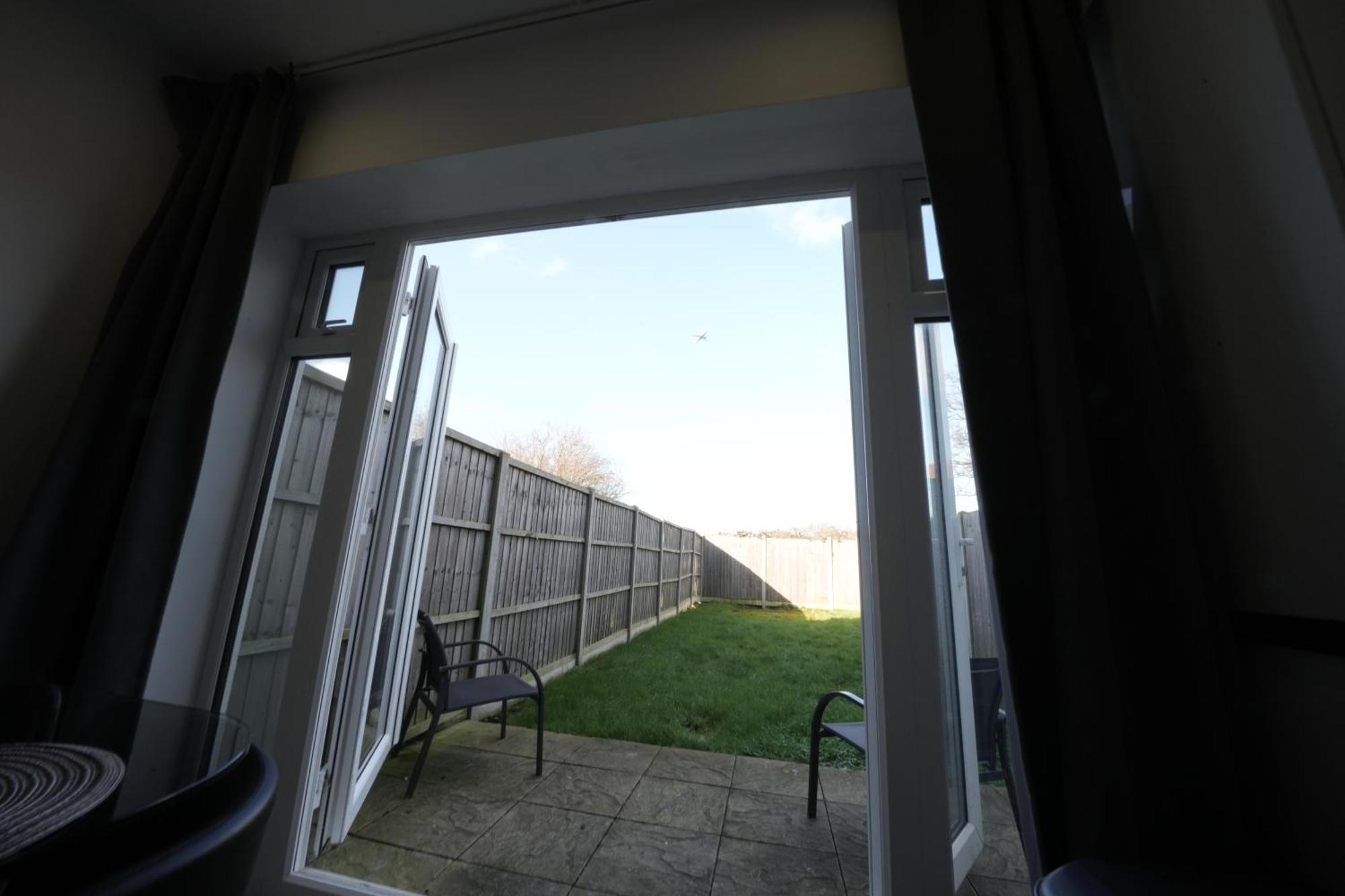 Hatton Apartments Heathrow Airport- Free Parking-Free Underground To And From Heathrow Airport Hatton Cross See Picture-See London Fast Hatton Cross To Central London 30Min Ngoại thất bức ảnh
